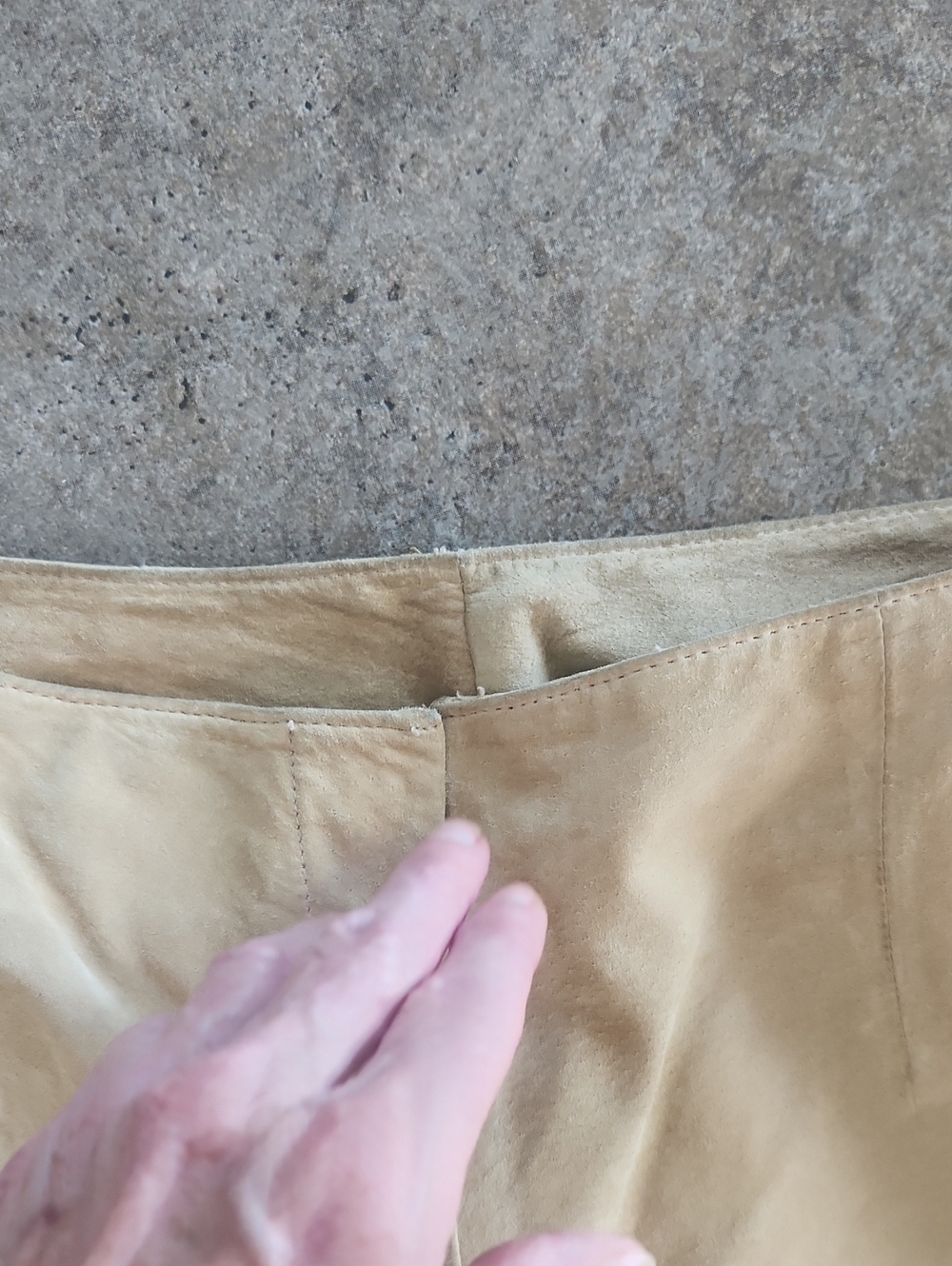 100% Suede Palomino Yellow Pants - Picture 16 of 16